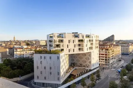 Notre zone d'activité pour ce service Plombier pour professionnels services de dépannage et remplacement d’équipements sanitaires pour logements collectifs en location